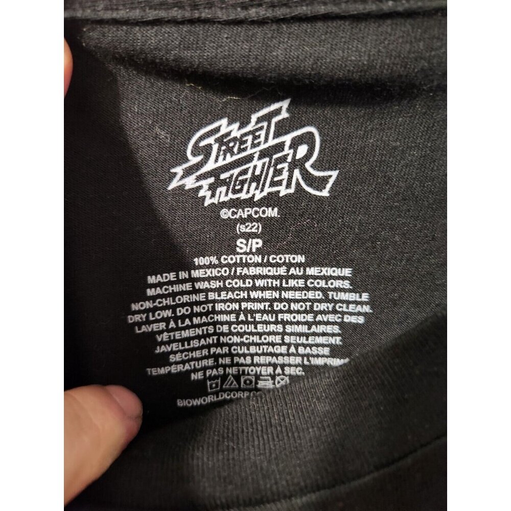 Capcom Street Fighter Black T-Shirt Size Small - Picture 2 of 4